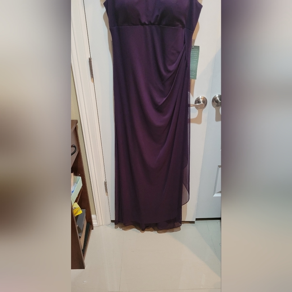 DJ- Jaz womens formal dress purple/eggplant size 18 long - Picture 2 of 7